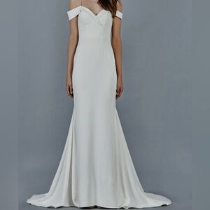 Kelly Faetanini Phoebe Wedding dress